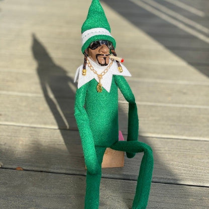 Snoop On Stoop Christmas Elf Doll